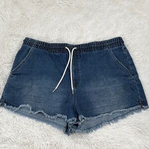 ☎️ Celebrity Pink Pull On Denim Shorts